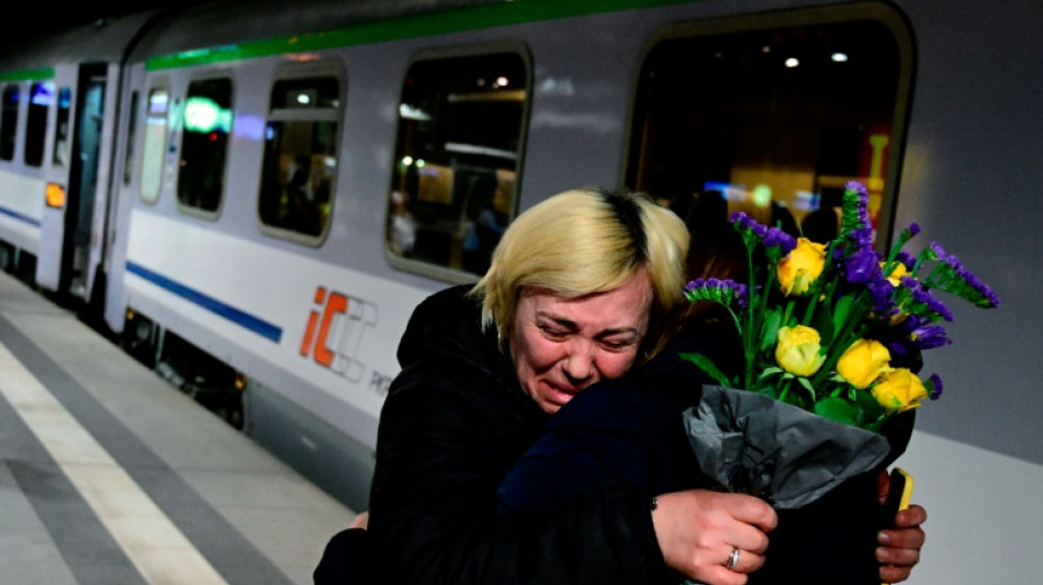 'Welcome to Berlin': Ukrainian refugees pour into Germany