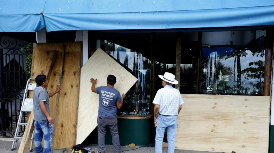 Tormenta Lidia deja un muerto y daños materiales a su paso por México