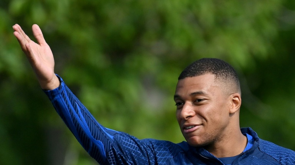 Mbappé diz que nunca conversou sobre renovação com o PSG