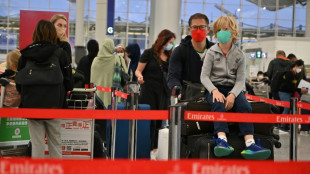 Virus chaos pushes more expats to join Hong Kong exodus