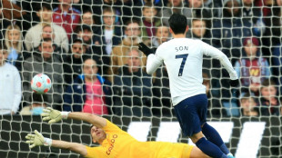 Spurs tighten grip on top-four spot as Arsenal, Man Utd lose