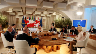 Nella bozza finale del G7 non c'è la parola aborto