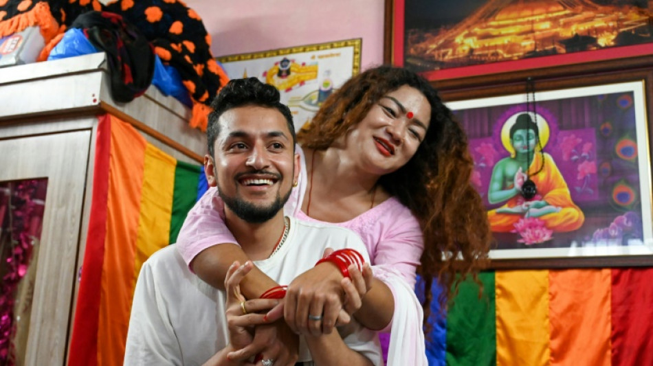 Nepal registra seu primeiro casamento LGBTQ