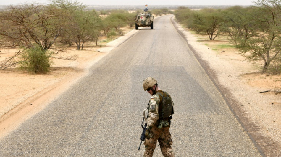 Lambrecht zu Bundeswehr-Besuch in Mali eingetroffen
