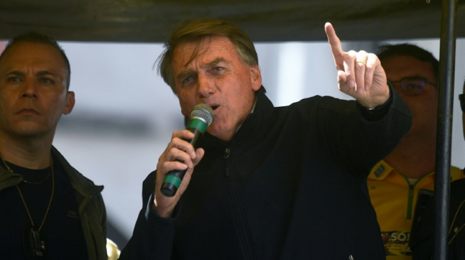 Bolsonaro liefert sich kurze körperliche Auseinandersetzung mit Youtuber