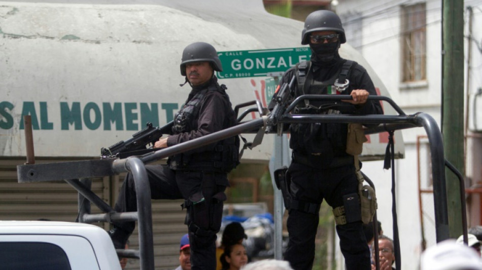 Gunfire rocks Mexican border city after drug lord captured