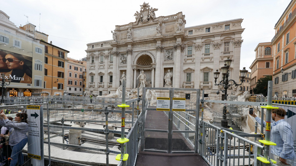 Fontana di Trevi,domani si inaugura la passerella panoramica