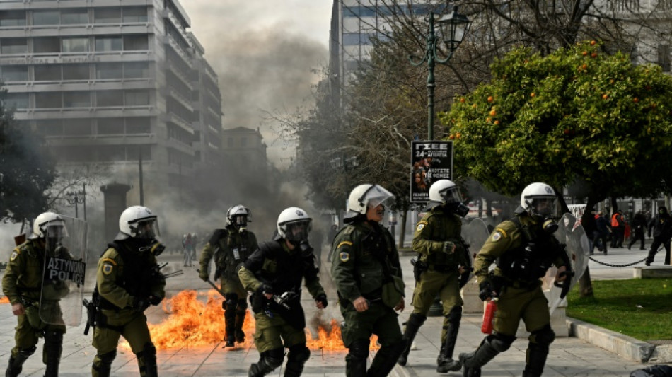 Fallece el policía griego herido durante un partido de vóley en Grecia