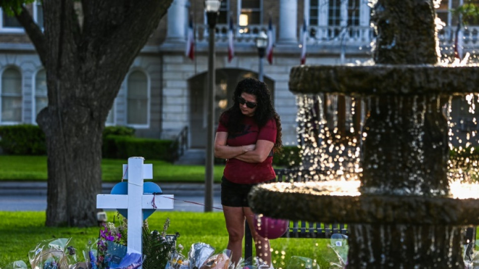 Behörden räumen nach Schulmassaker in Texas Fehler der Polizei ein