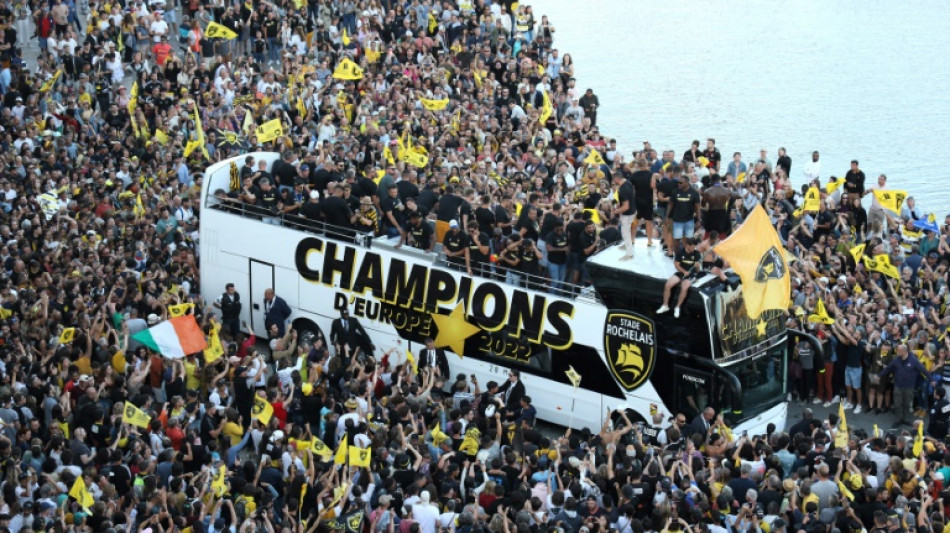 Rugby: à La Rochelle des dizaines de milliers de supporters célébrent leurs héros