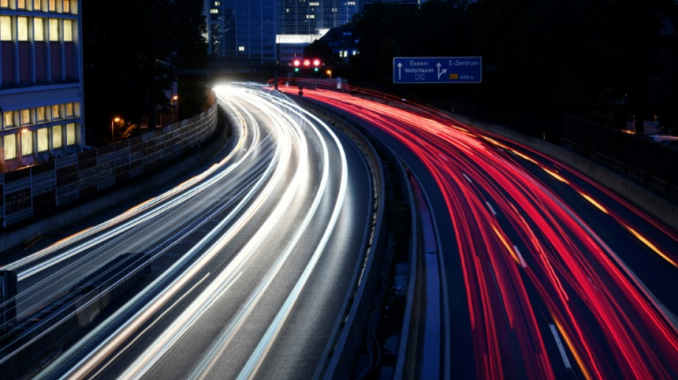 Rätselhafter Unfall in Hamburg: Fußgängerin stirbt nach Kollision auf Autobahn