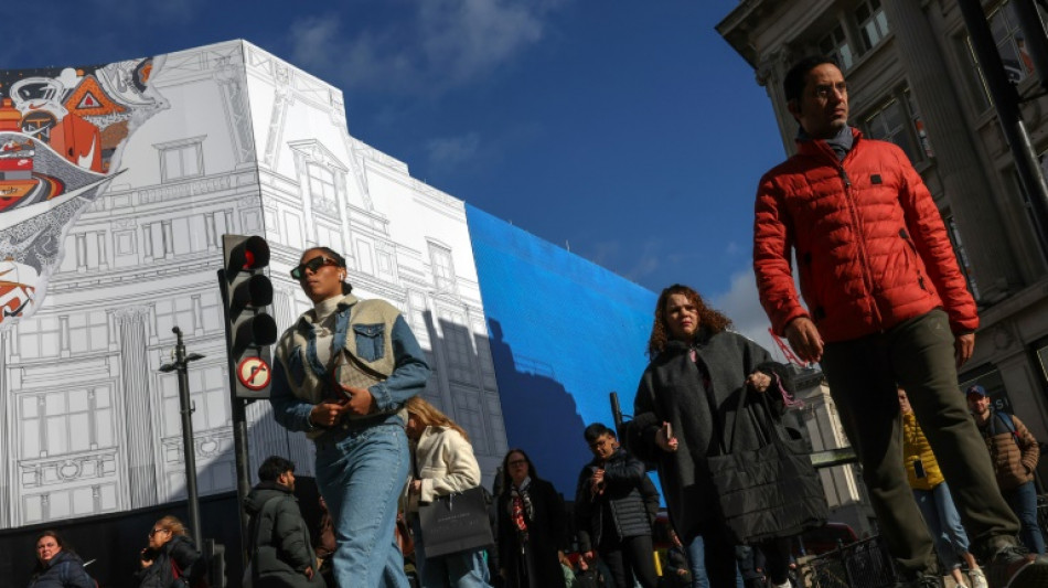 El ligero crecimiento del PIB alimenta las esperanzas de una salida de la recesión en Reino Unido