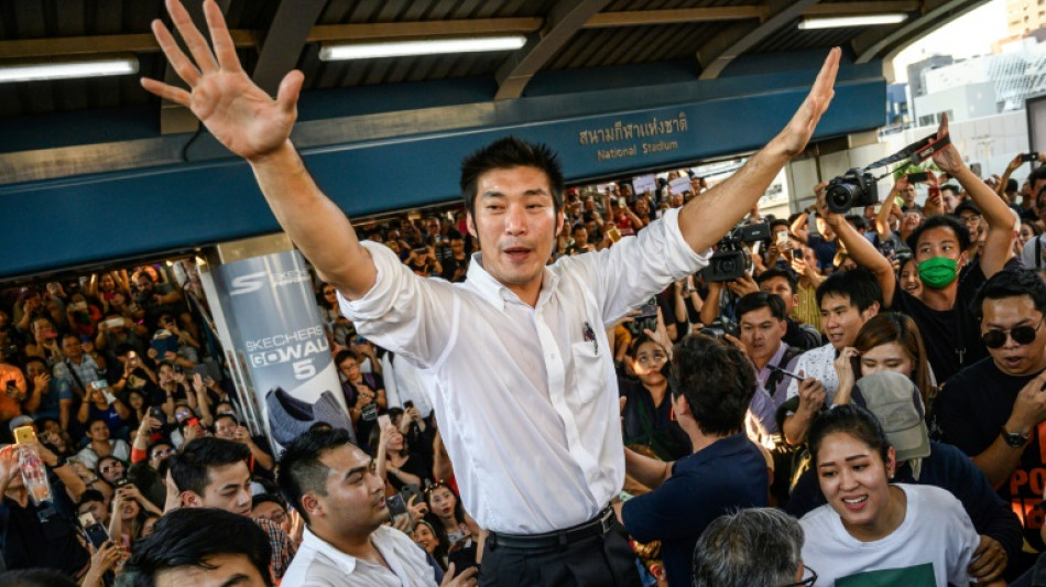 Wegen Majestätsbeleidigung angeklagter Oppositioneller in Thailand auf Kaution frei