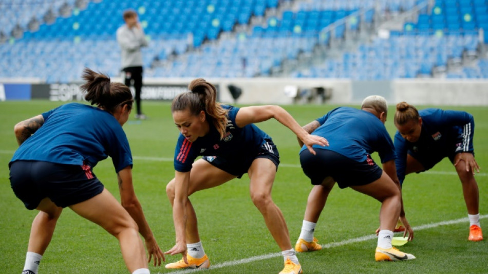 Maternidad y fútbol, ¿fin próximo a este dilema para las futbolistas?