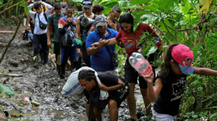 Agobiados en el Darién panameño, migrantes venezolanos mantienen la vista en EEUU