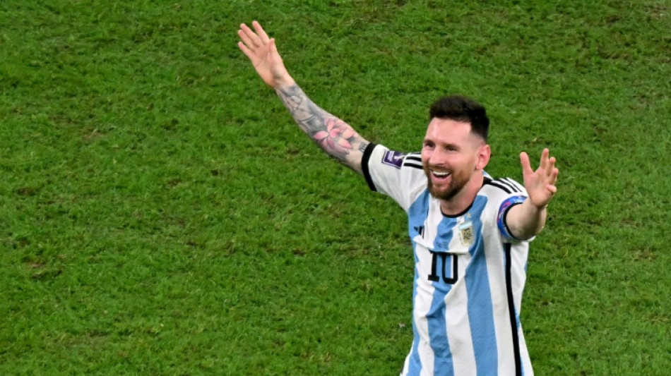 Messi chega a Buenos Aires para servir à seleção argentina nas Eliminatórias