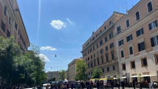 Tensione al corteo degli studenti a Roma, due poliziotti feriti