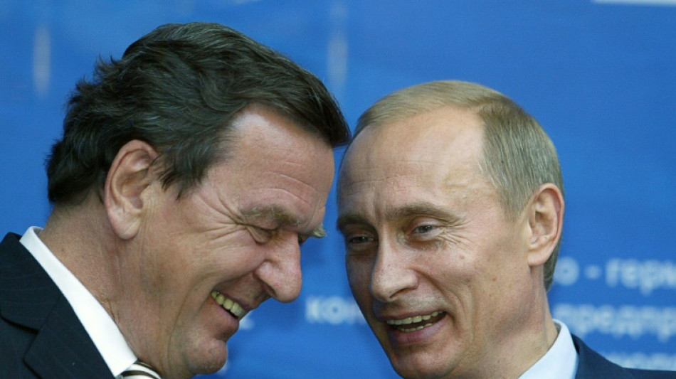 Unionspolitiker fordern Konsequenzen für Schröder wegen Russland-Kontakten