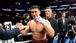 Boxe: Canelo tombe de haut face à Bivol, qui conserve son titre WBA des mi-lourds