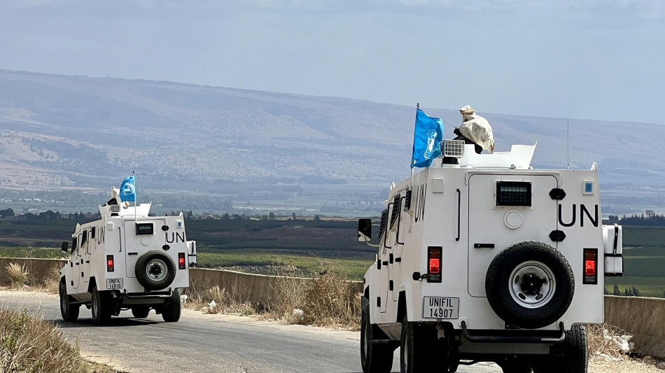 'Caos e rabbia in Libano, attaccata auto Unifil a Tiro'