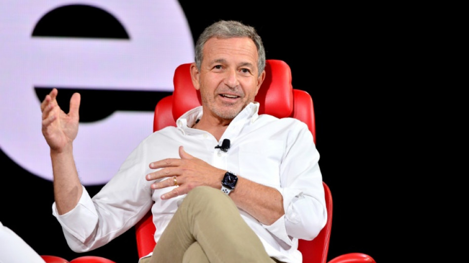 Disney llama a su exdirector Bob Iger para renovar crecimiento