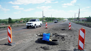 Ucrania vuelve a atacar un puente estratégico en la ciudad ocupada de Jersón