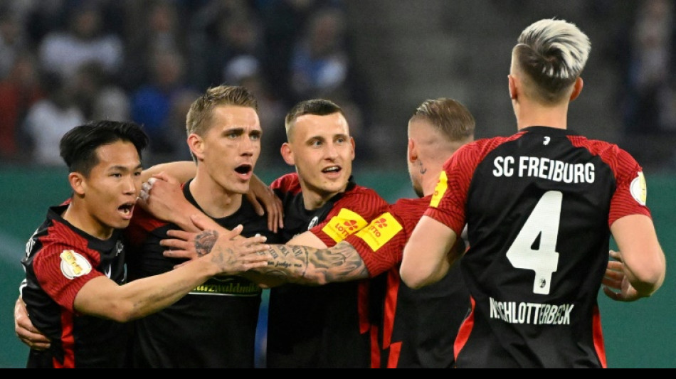 Freiburg brush aside Hamburg to reach German Cup final