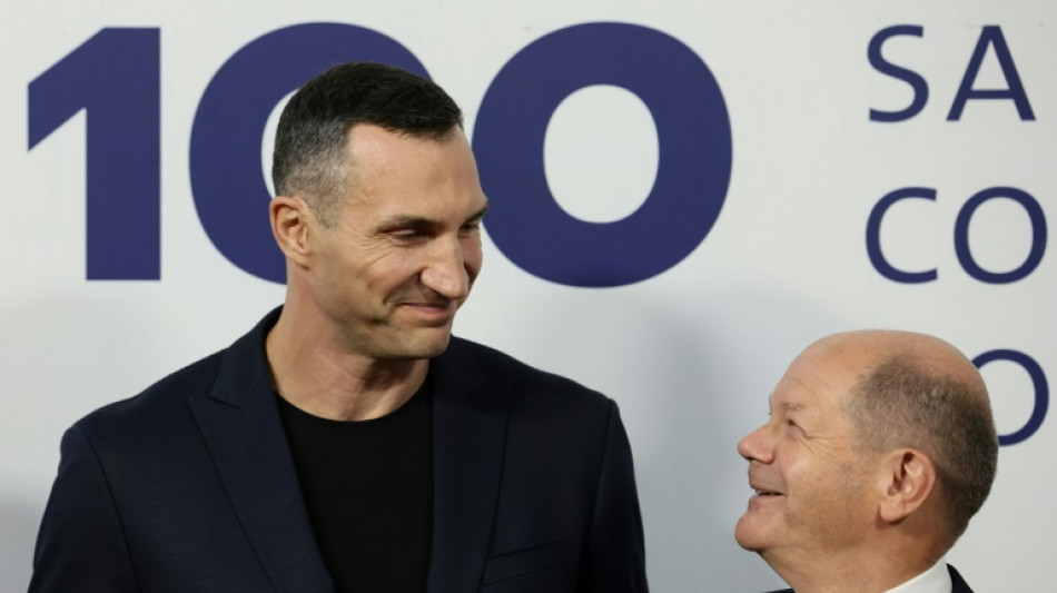 Ex-Boxer Wladimir Klitschko nimmt Medienpreis M100 für ukrainisches Volk entgegen