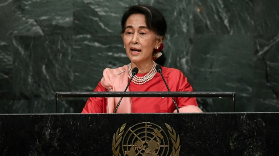 Birmanie: Aung San Suu Kyi placée à l'isolement dans une prison de la capitale