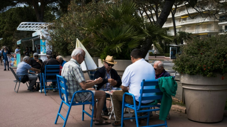 En 2024 habrá más personas mayores de 65 años que menores de 15 en Europa, advierte la OMS