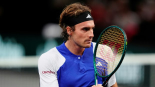 Cerúndolo cae ante Tsitsipas y deja el Masters de París sin argentinos