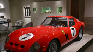 Ferrari de 1962 é leiloada por US$ 51,7 milhões em Nova York