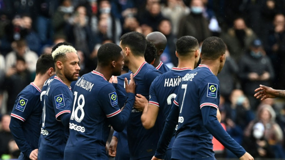 L1: succès et sifflets pour le PSG, Rennes corrige l'OL