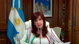 Kirchner acusa al tribunal que la juzga por presunta corrupción de ser un "pelotón de fusilamiento"