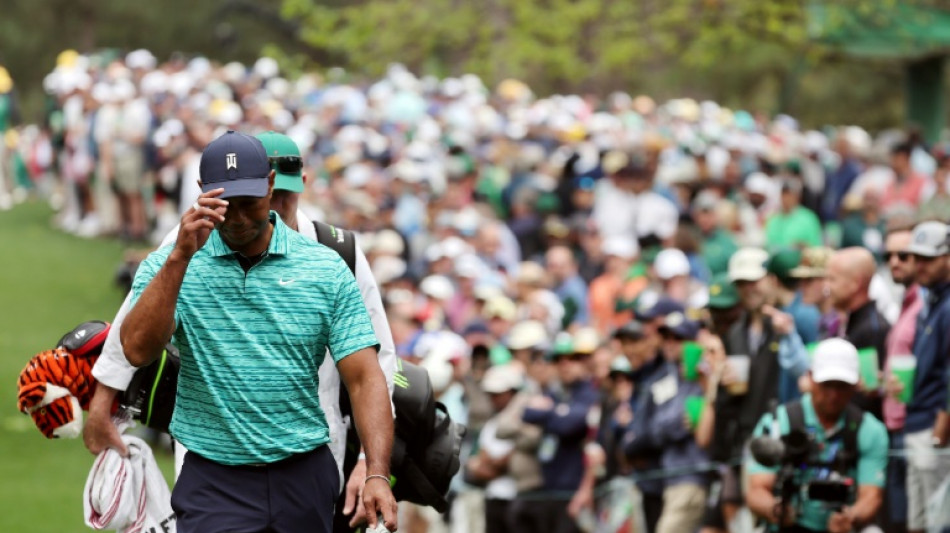 Tiger struggles as windy Masters confounds contenders