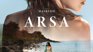 Tra bellezza e rifiuti, 'Arsa' ragazza selvaggia a Stromboli