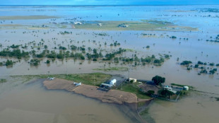 Rescuers airlift residents from remote Australia floods