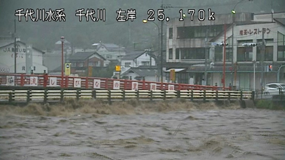 La tormenta tropical Lan azota el oeste de Japón