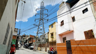 Venezuela comienza a recuperar servicio eléctrico tras apagón general