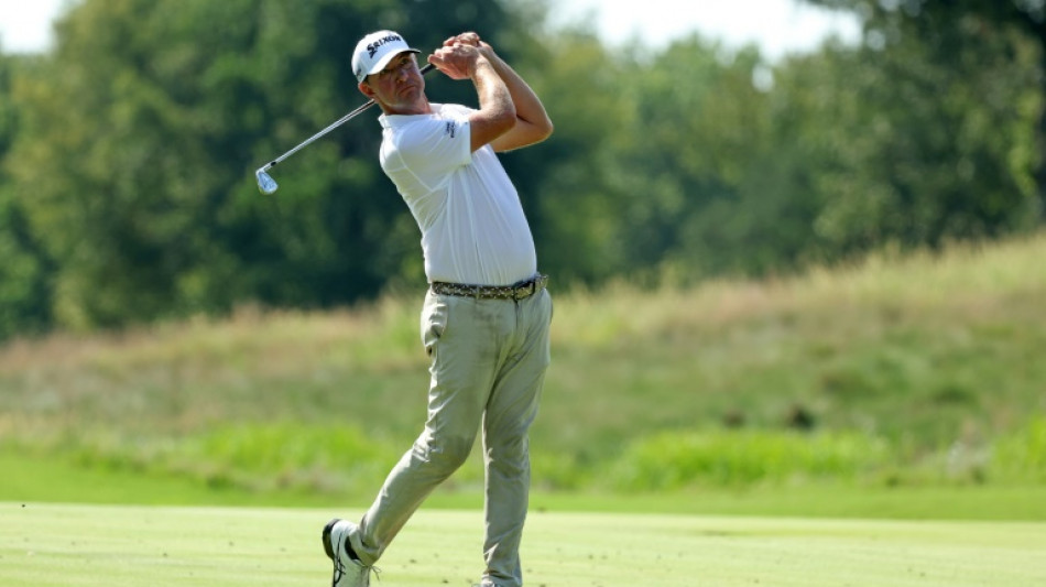 Glover vence a Cantlay en hoyo extra y gana el St. Jude Championship de golf