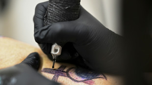 Renacer en un salón de tatuajes, cuando la tinta cura heridas del tráfico sexual en EEUU