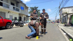 Ataque armado en Ecuador deja cinco muertos y ocho heridos