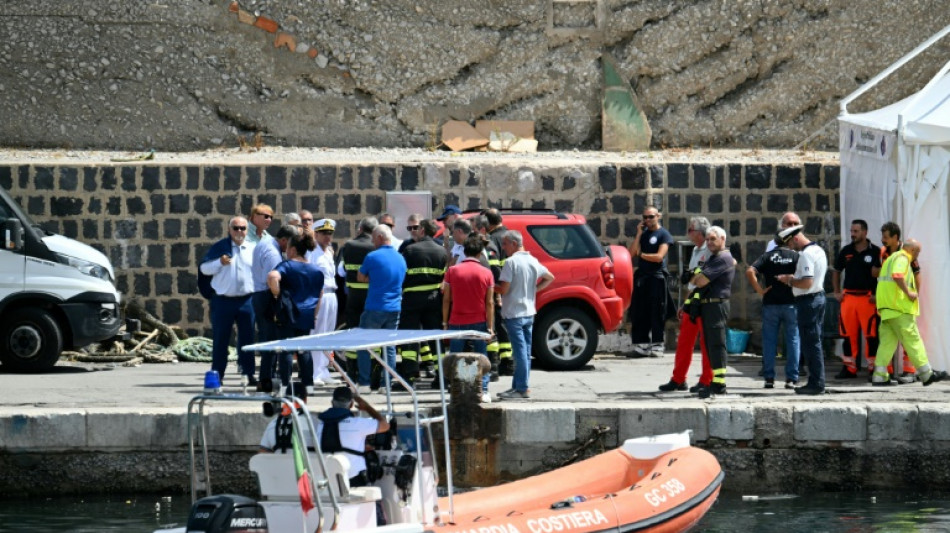 Reanudan la búsqueda en Sicilia tras el naufragio del velero con ejecutivos desaparecidos