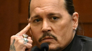 Johnny Depp rejette au tribunal les accusations "odieuses" de son ex-femme