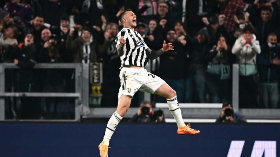 Juventus beat Fiorentina to set up Cup final with Inter Milan